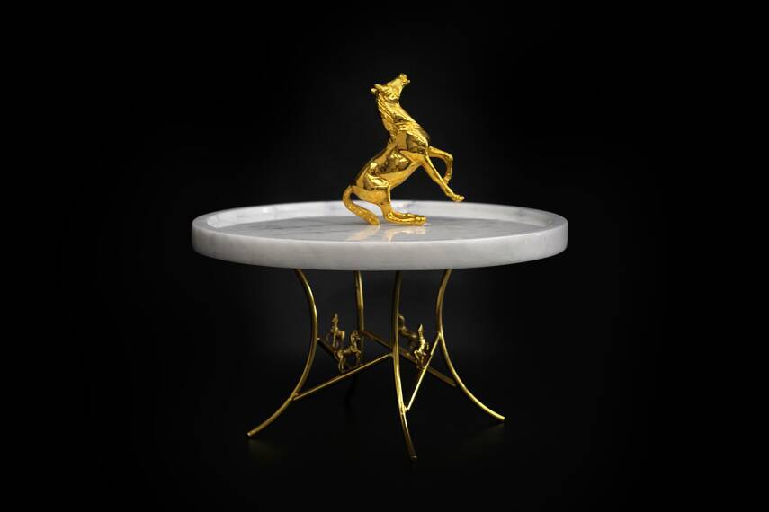 Gold Pirinç Ayaklı ve At Figürlü Beyaz Mermer Sunumluk - 1