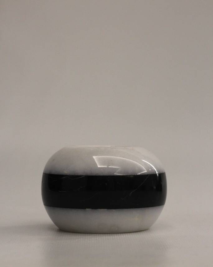 Siyah-Beyaz Mermer Mumluk - 1